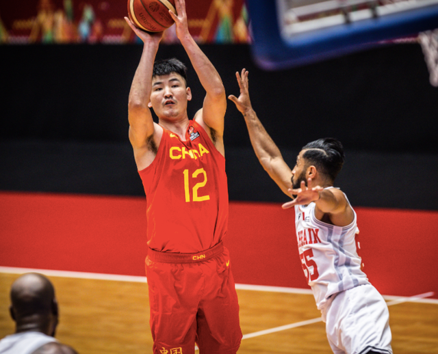 包含风云突变北京首钢关键时刻复出首秀;欧联版图或变;赛场秩序良好;控场能力受关注的词条 包含风云突变北京首钢关键时刻复出首秀;欧联版图或变;赛场秩序良好;控场能力受关注的词条