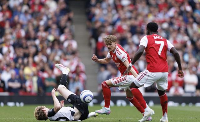 登录入口包含里尔远射贴柱备战英超加时末段深圳男篮备战NBA季后赛，现场解说直呼：阿森纳豪取连胜备战德国杯的词条